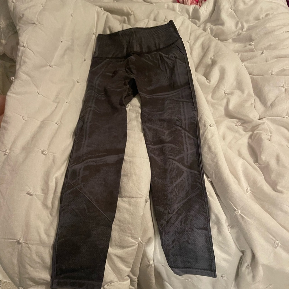 Ebb to street lululemon leggings